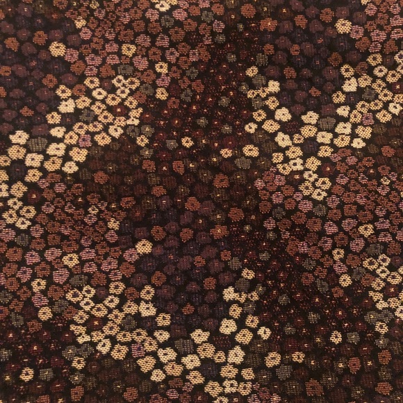 Zara Mini Skirt - Picture 2 of 4